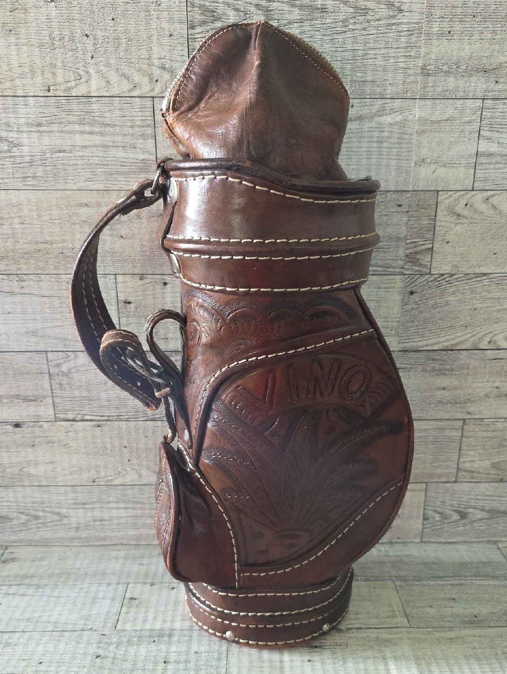 Vtg. Mexican Hand-Tooled Leather Maguey Liquor Bottle Golf Bag